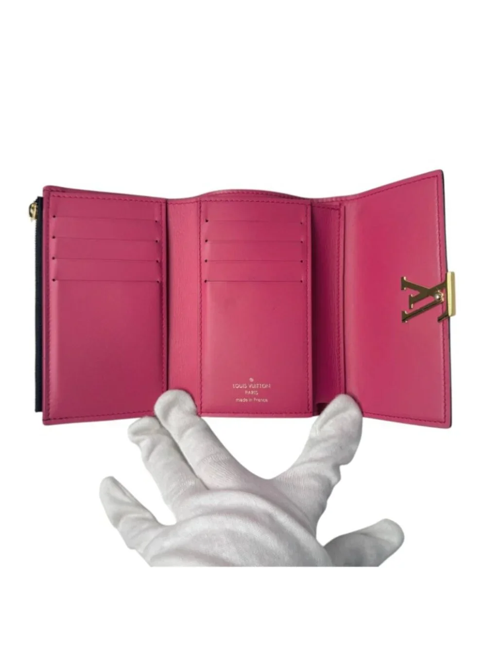 Louis Vuitton Portefeuille Capucines Compact Wallet